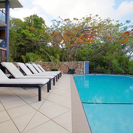 אפרטהוטל איירלי ביץ' At Waterfront Whitsunday Retreat - Adults Only מראה חיצוני תמונה