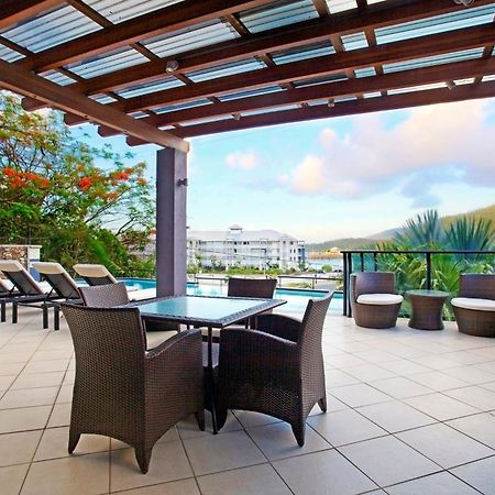 אפרטהוטל איירלי ביץ' At Waterfront Whitsunday Retreat - Adults Only מראה חיצוני תמונה