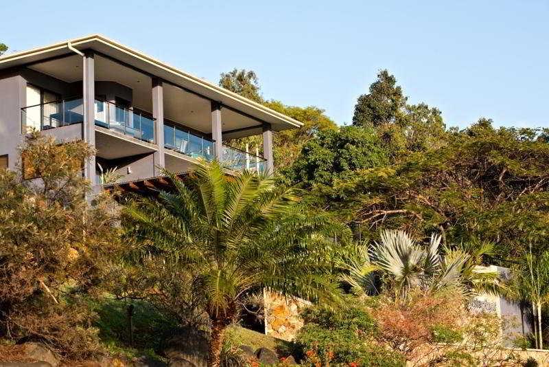 אפרטהוטל איירלי ביץ' At Waterfront Whitsunday Retreat - Adults Only מראה חיצוני תמונה