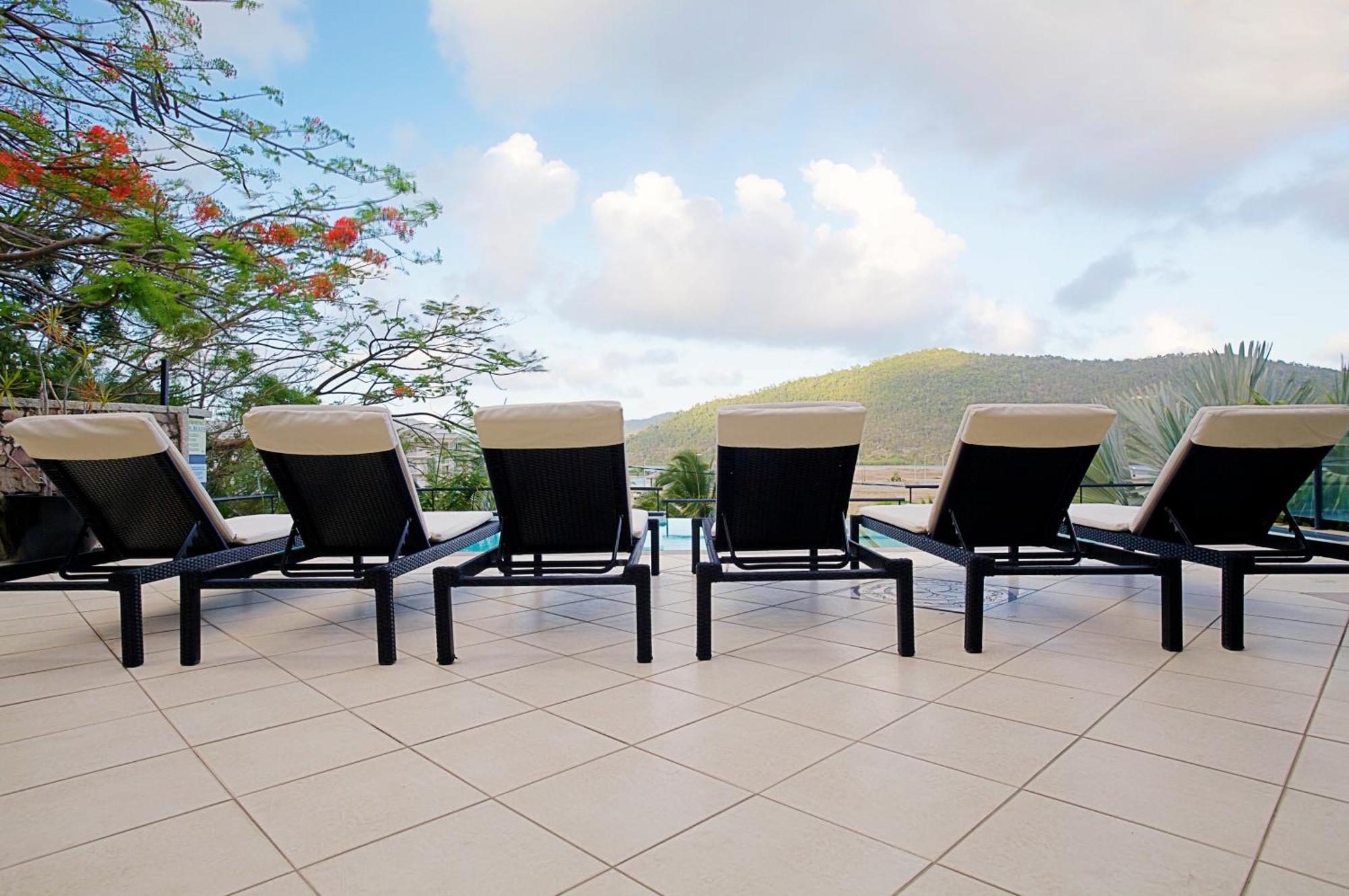 אפרטהוטל איירלי ביץ' At Waterfront Whitsunday Retreat - Adults Only מראה חיצוני תמונה